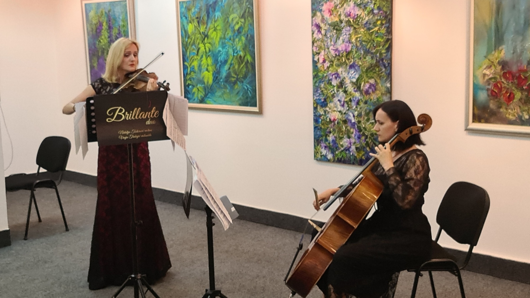 DOBOJ: Održan koncert kamernog dua "Briljante" iz Banjaluke (VIDEO)