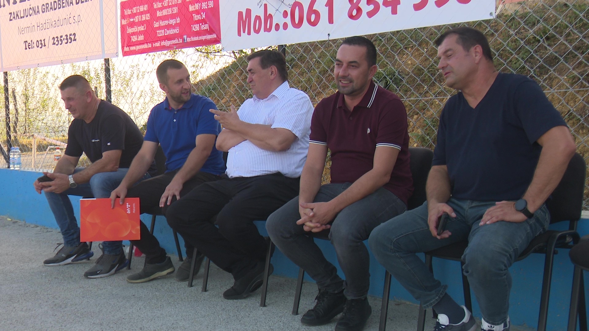 DOŠLO VRIJEME DA OBREN MORA DA "OTVARA" POLIGONE: Senahid Spahić u biranom društvu. (FOTO)