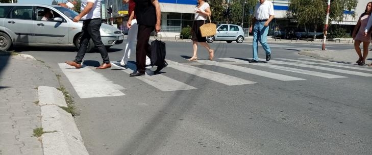 APEL POLICIJE: Vozači i pješaci obratite pažnju jedni na druge!