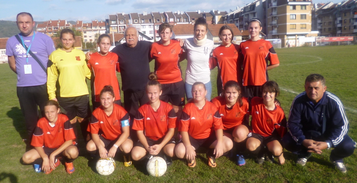 U NEDELJU U DOBOJU Revija ženskog fudbala