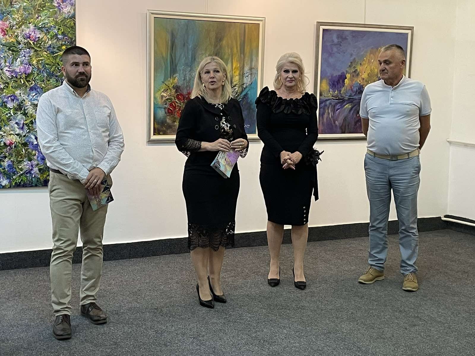 DOBOJ: Otvorena izložba "Infinitum" Hibe Mustafić