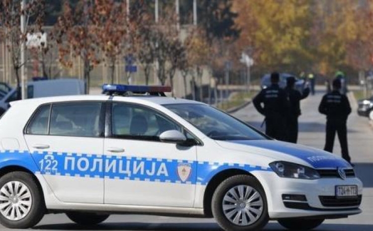 DOBOJ: Lopovi iz parkiranog automobila odnijeli dvije bušilice vrijedne 600 KM