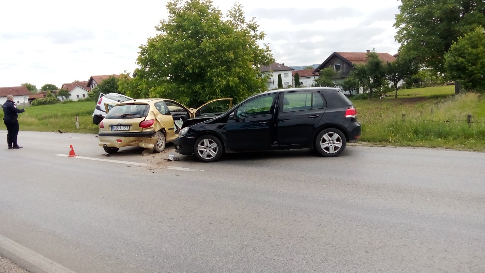 DOBOJ: Dva udesa jutros, čeka se policijski izvještaj