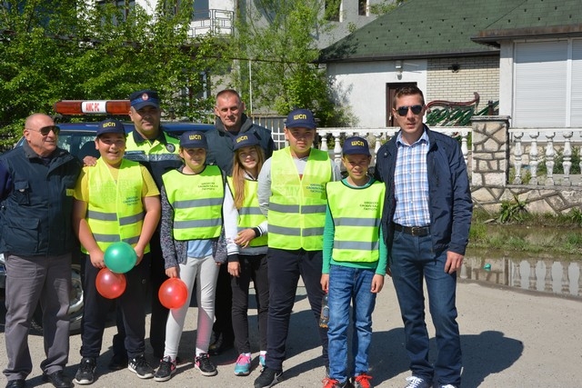 DOBOJ: PU Doboj obilježila četvrtu UN-ovu sedmicu bezbjednosti saobraćaja (FOTO)