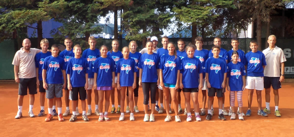 DOBOJ: Teniski kamp "Doboj 2015"