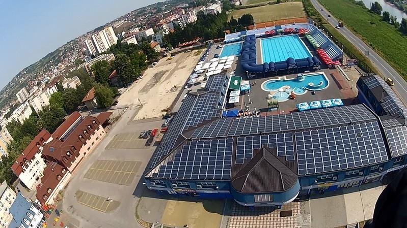 DOBOJ: Radnik osiguranja Džungle više puta uboden nožem