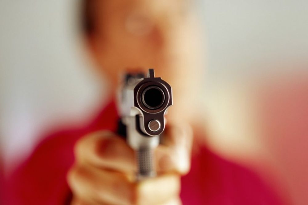 DOBOJ: Potegao pištolj na policiju prilikom hapšenja