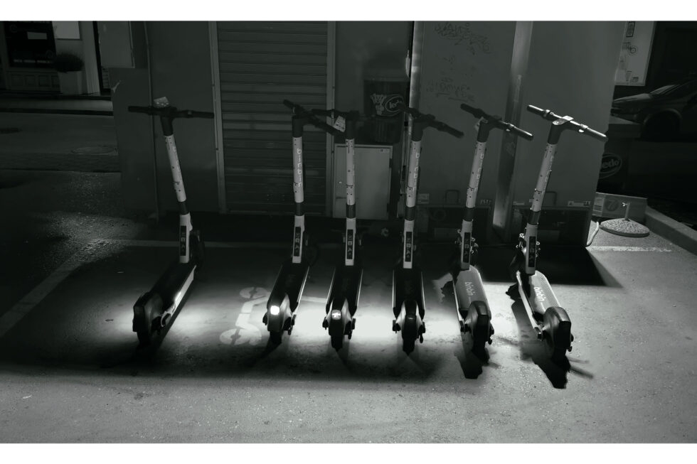 Carinske tarife ukinute/umanjene za električne automobile, nepromijenjene za električne bicikle i trotinete!