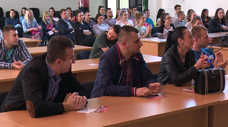 DOBOJ: Predstavljen projekat M-zona Fondacije Mozaik