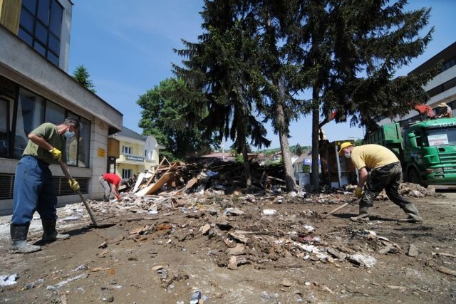 DOBOJ: Spisak isplaćenih poplavljenih privrednika (PDF)