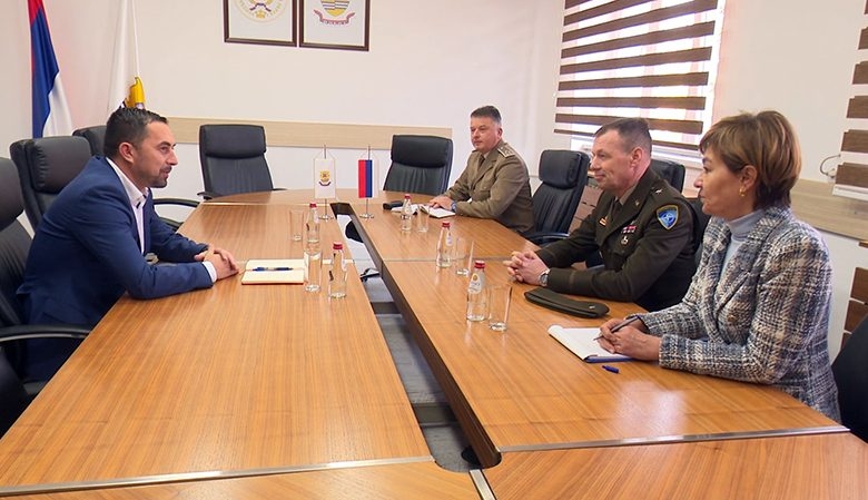 DOBOJ: Civilno-vojna saradnja na visokom nivou