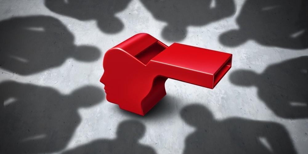 ZAŠTITA OSOBA KOJE PRIJAVLJUJU KORUPCIJU Nacrt zakona o UZBUNJIVAČIMA pred poslanicima