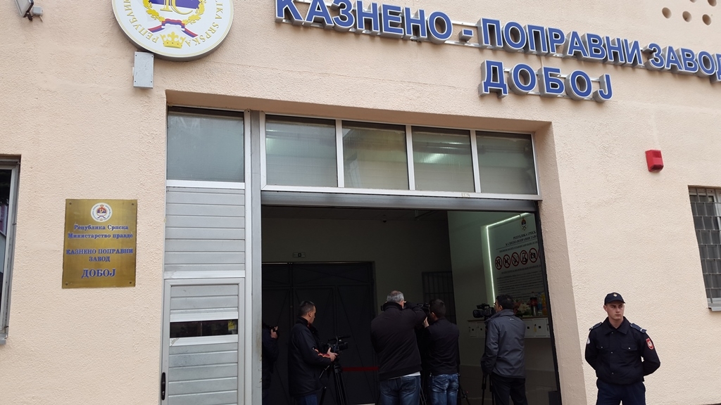 DOBOJ: Nezakonito zapošljavanje i trošenje na nepostojeći zakup u KPZ Doboj