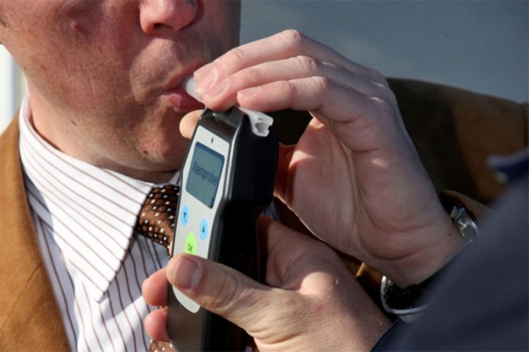 DOBOJ: Upravljao autom sa 1,54 promila alkohola