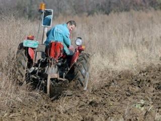 DOBOJ: Prodaja regresiranog dizel goriva za poljoprivrednike