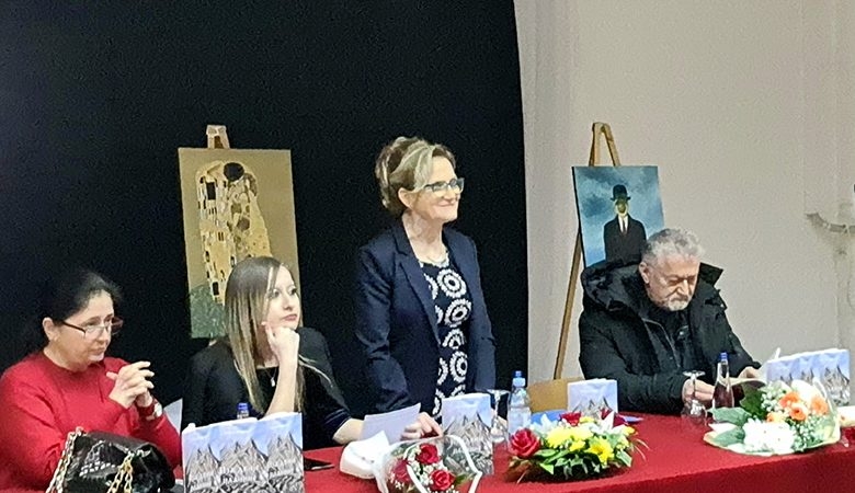 DOBOJ: Promovisana knjiga poezije “Iza dvije planine”