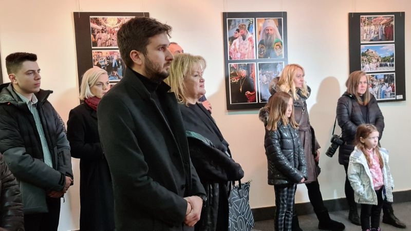 DOBOJ: Otvorena izložba o posjeti patrijarha Porfirija