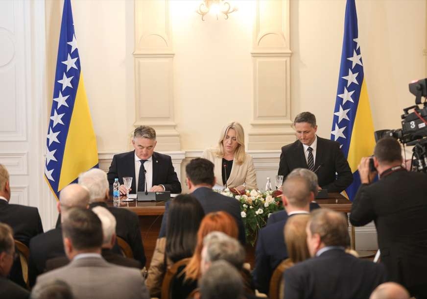 ENORMNO POVEĆANJE PLATA Novoizabranim funkcionerima kriza misaona imenica, povišica od skoro 1.000 KM