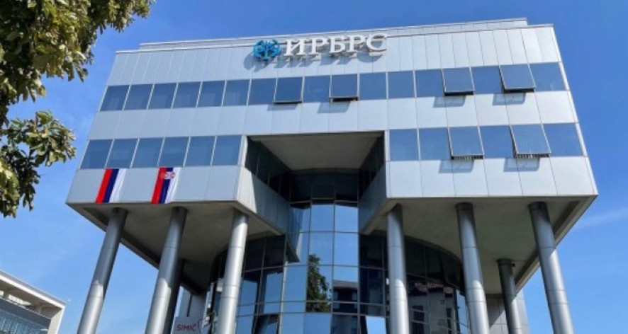 Javne institucije, suprotno Zakonu o visokom obrazovanju u BiH, zaposlile hiljade službenika sa diplomama neakreditovanih visokoškolskih ustanova