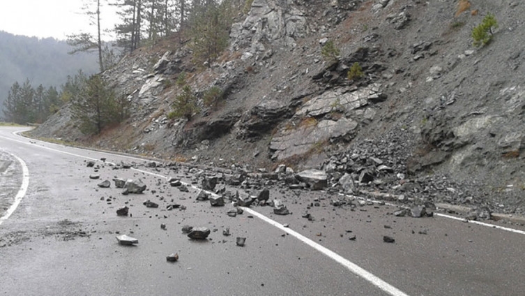 PUTEVI: AMS upozorava na povećanu opasnost od odrona