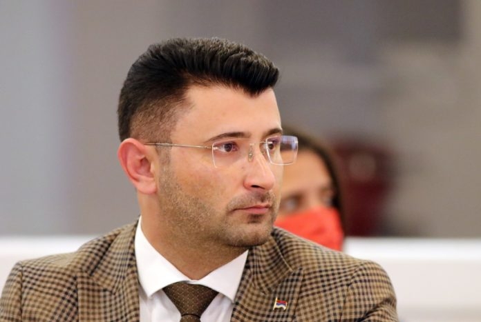 Skandalozni Dodikov savjetnik! Ko je Marko Šukalo?!