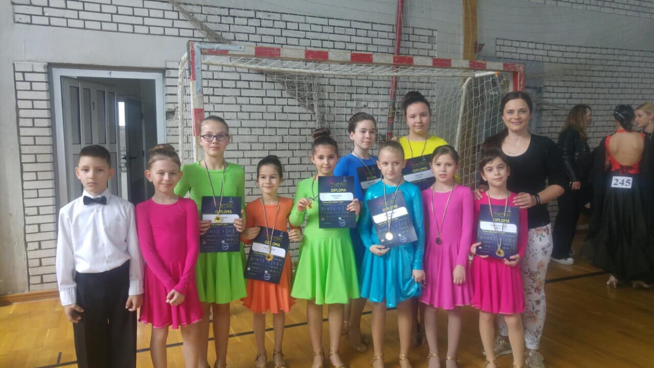 DOBOJ: Plesači donijeli u svoj grad pehar i pregršt medalja (FOTO)