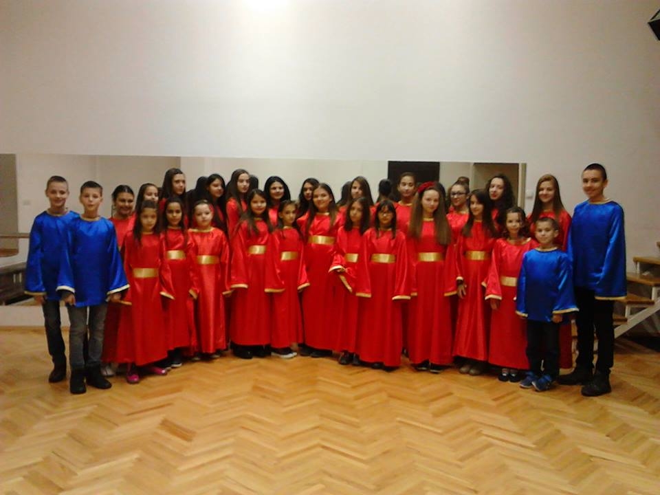 DOBOJ: Počeo upis u dječiji crkveni hor pri hramu Svetih apostola Petra i Pavla