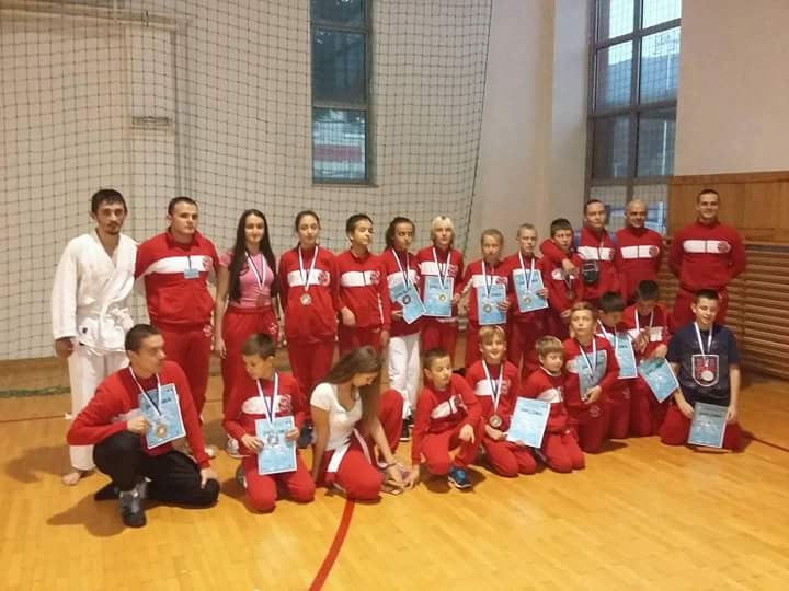 DOBOJ: Odličan nastup Jedinstva