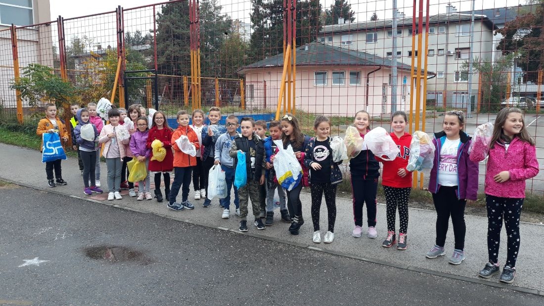 DOBOJ: Igramo se ali i čuvamo i čistimo! (FOTO)