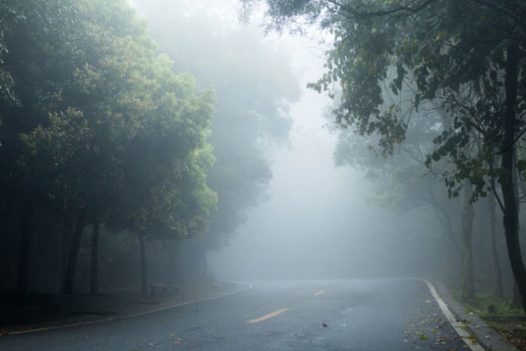 PUTEVI: Smanjena vidljivost na dionicama u dolinama rijeka