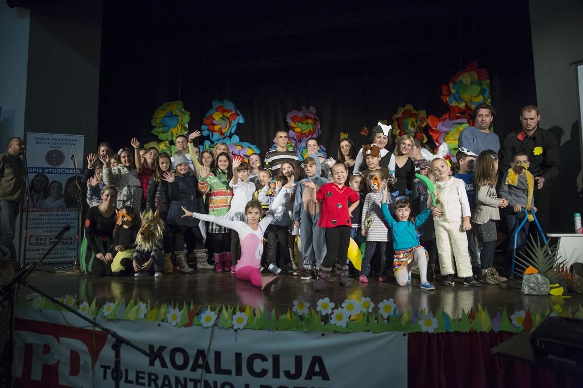DOBOJ: Djeca oduševila publiku (FOTO)