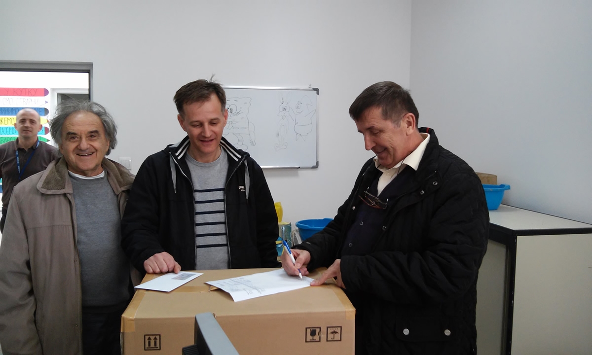 DOBOJ: Donacija za Fondaciju Centar za djecu i omladinu sa smetnjama u razvoju (FOTO)