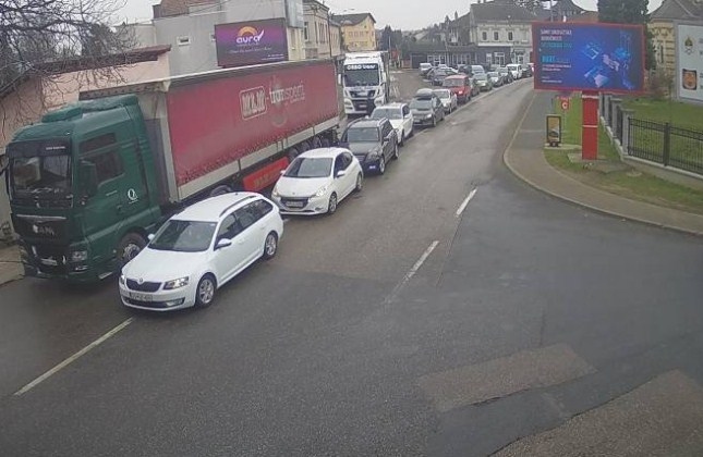 PUTEVI: Pojačana frekvencija vozila na graničnim prelazima