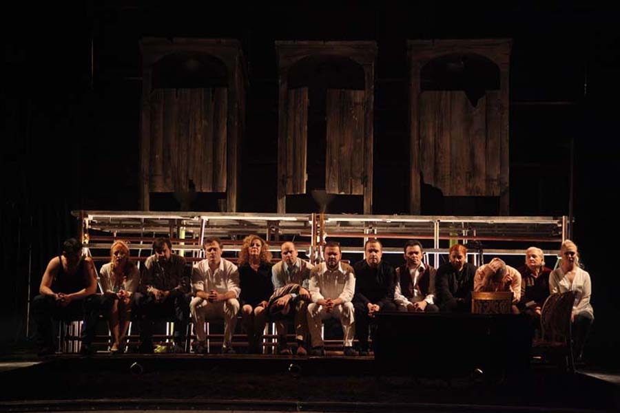 DOBOJ: Glumci iz Banjaluke odigrali predstavu "Naši dani"