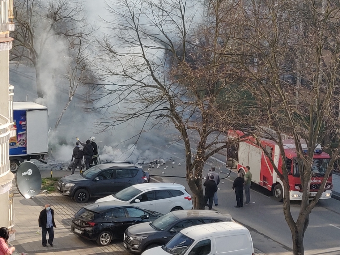 OKOM KAMERE: Gori toalet papir!? (FOTO)