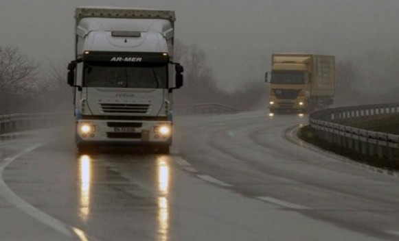 PUTEVI: Upozorenje vozačima u Hercegovini zbog jakog vjetra