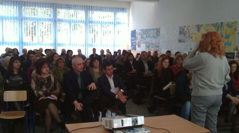 DOBOJ: Održan sastanak aktiva direktora i pedagoga