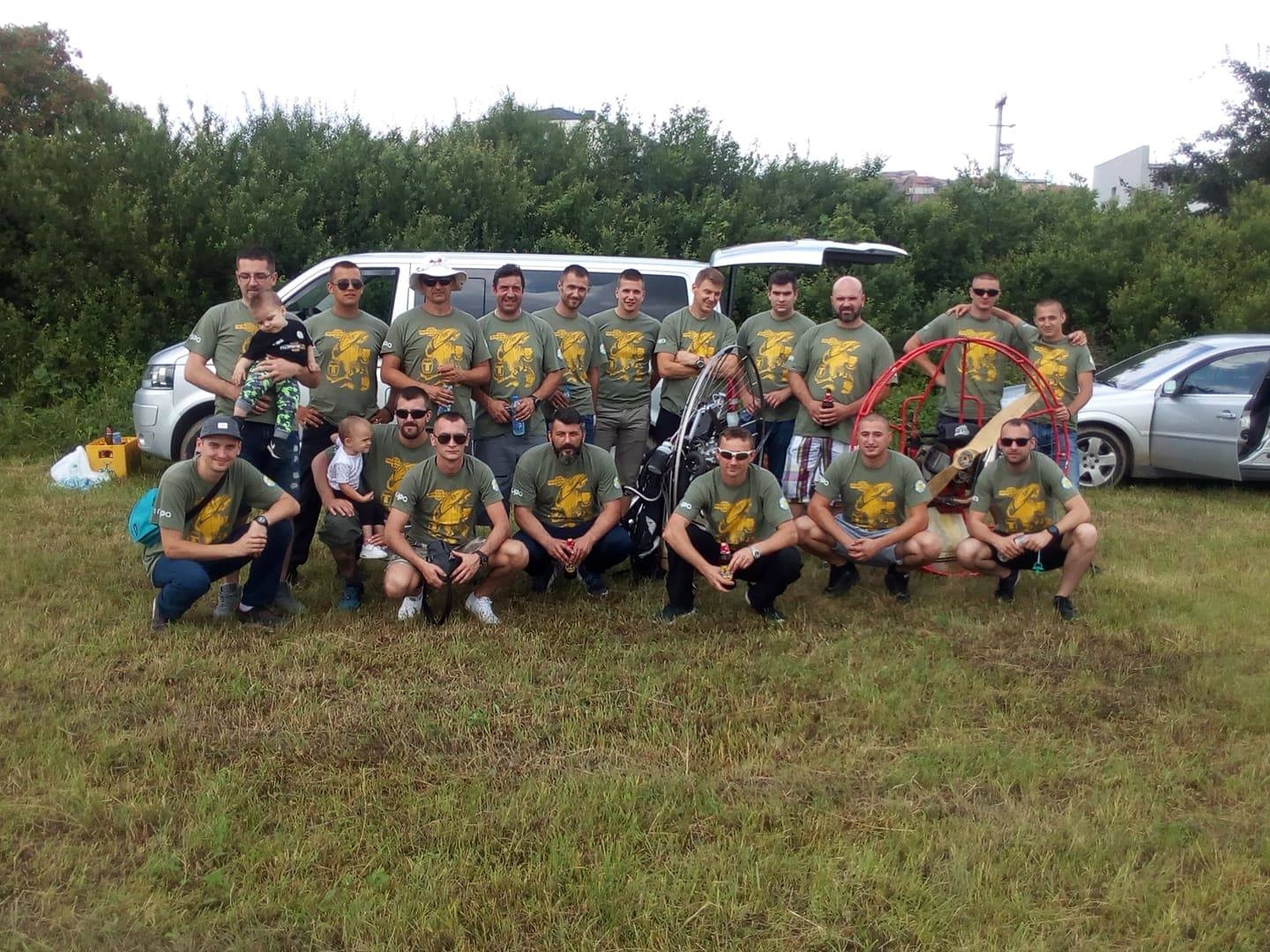 DOBOJ: Takmičenje paramotora u preciznom letenju (FOTO)