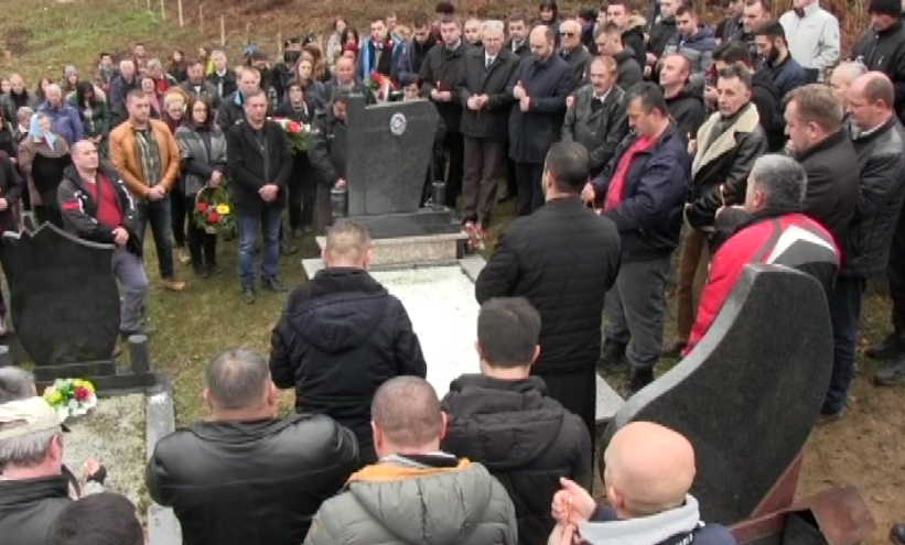 DOBOJ: Obilježeno 25 godina od smrti Spomenka Gostića (VIDEO)