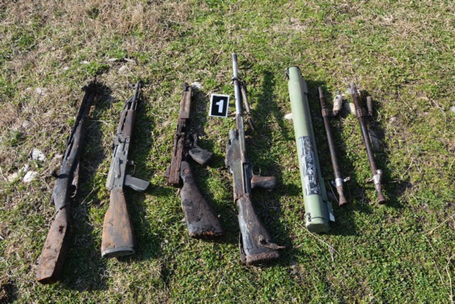 DOBOJLIJA SKRIVAO VOJNO NAORUŽANJE Policija zaplijenila puškomitraljez i zolju