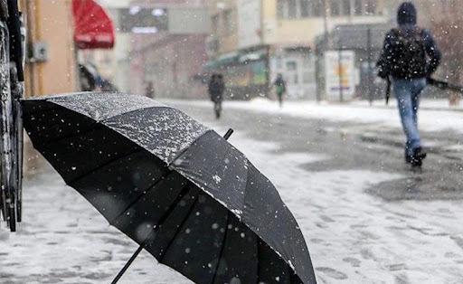 VRIJEME: Sutra zahlađenje, kiša i snijeg