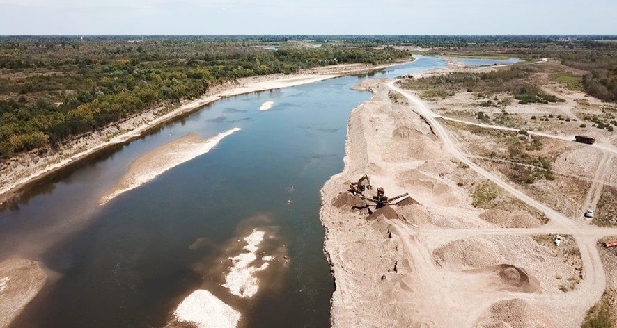 DOBOJ: Šljunkari satjerani u ćošak, ali se ne predaju