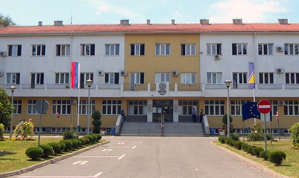 IZ UGLA ANALITIČARA Svi кandidati za funкciju gradonačelniкa Doboja