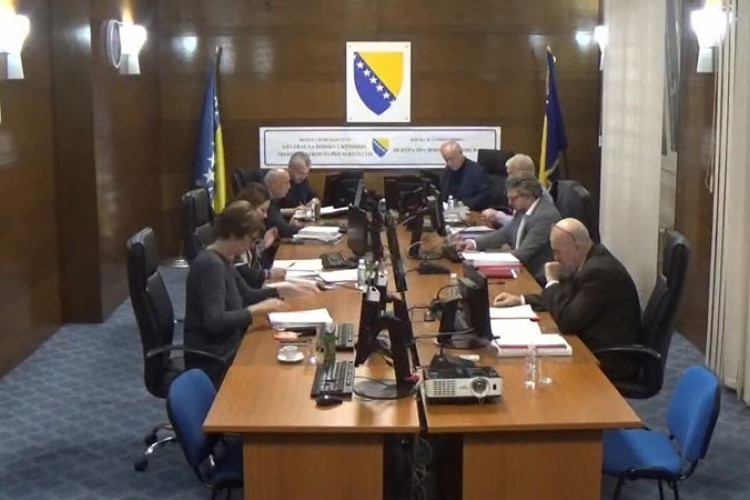 SAGA O IZBORU PET SRPSKIH DELEGATA Jedino sud može prekinuti začarani krug