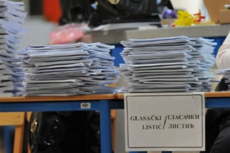 DOBOJ: Kandidati se plaše izborne krađe