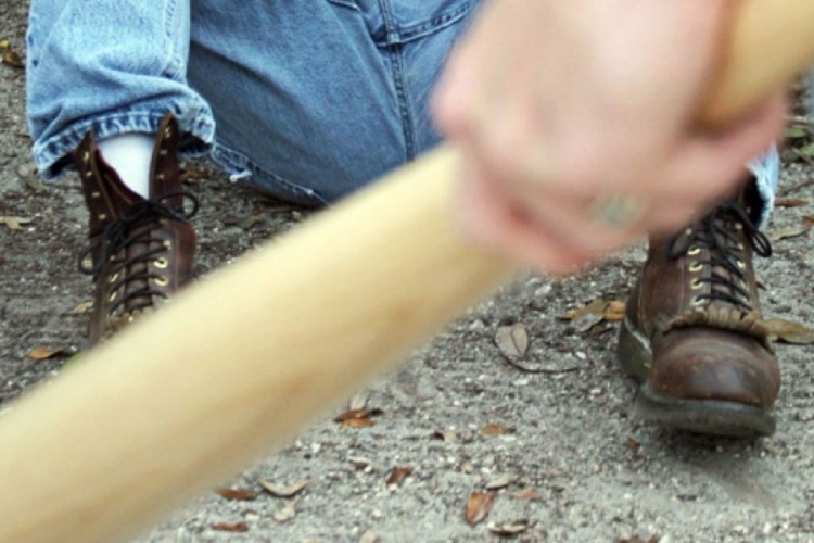 DOBOJ: Pretukao ga u školskom dvorištu