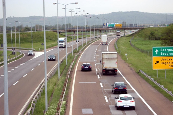 PUTEVI: Uslovi za vožnju povoljni, gužve nema