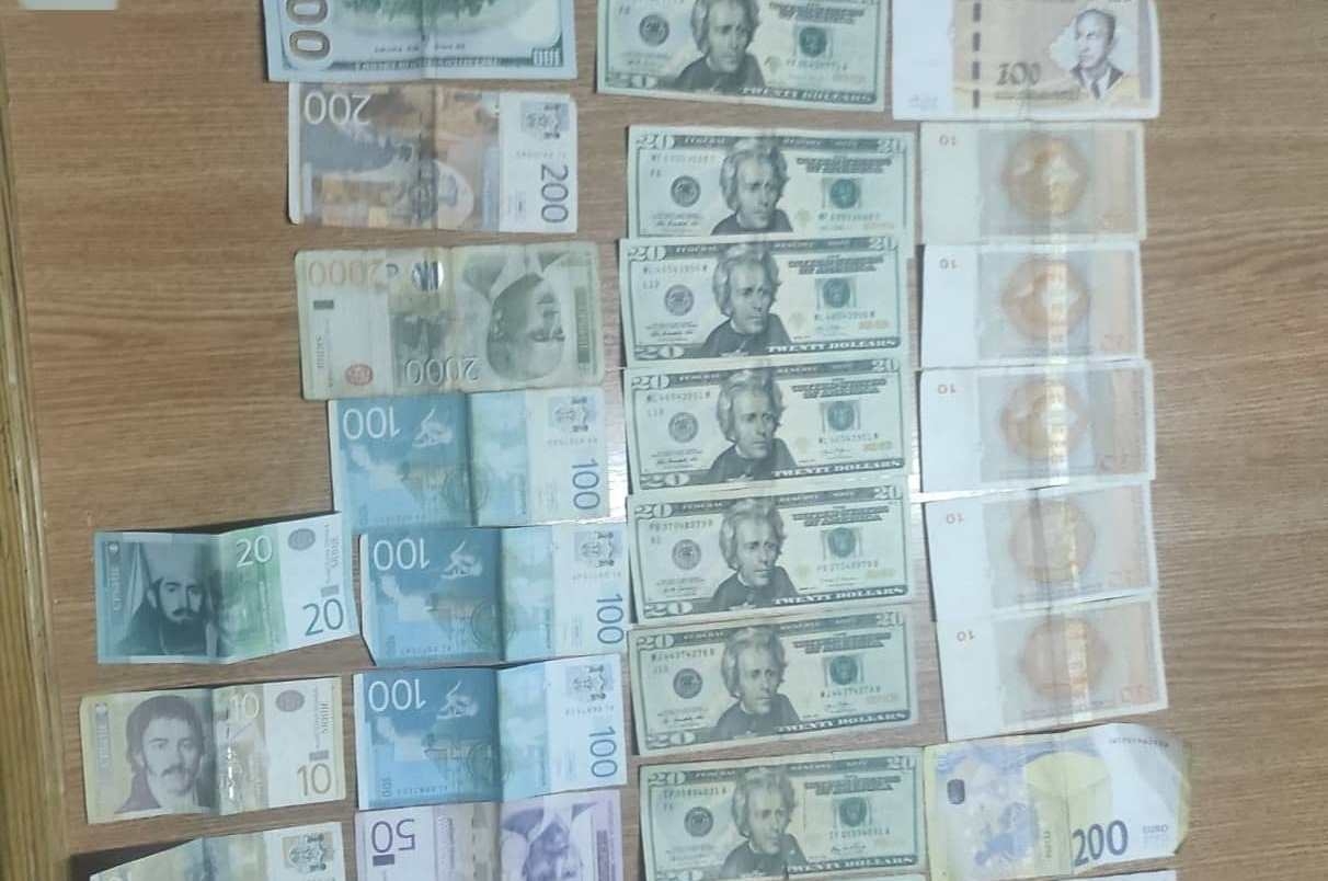 DOBOJ: Osumnjičen da se ukradenim parama kockao