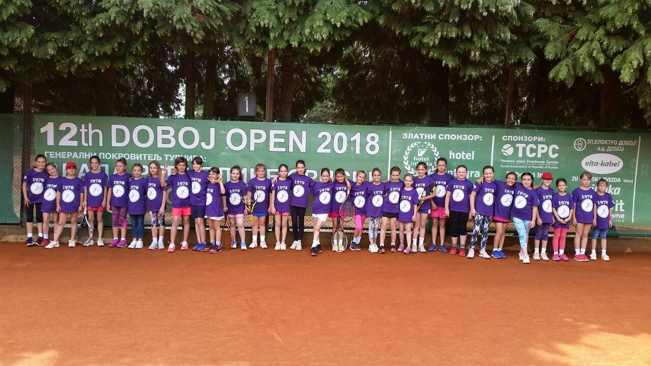 DOBOJ: Teniski klub "Doboj" domaćin prvenstva Srpske U10 (FOTO)