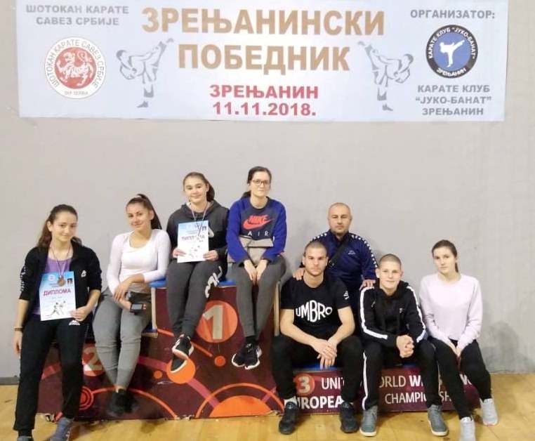 DOBOJ: Meliha Makarević zlatna na Internacionalnom karate kupu "Zrenjaninski pobednik" (FOTO)